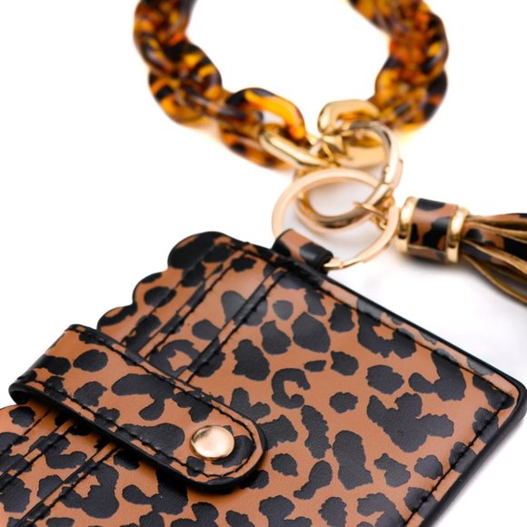 HOLD ONTO YOU WRISTLET WALLET IN LEOPARD - Picture 3 of 3